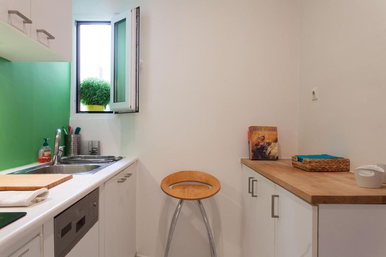 2 Bdrm Apt For Up To 6 Guests Next To Acropolis Museum Athena Bagian luar foto