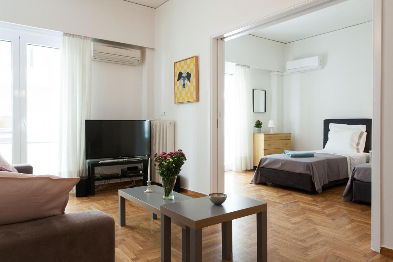 2 Bdrm Apt For Up To 6 Guests Next To Acropolis Museum Athena Bagian luar foto